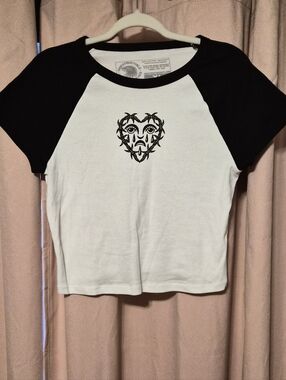 Emo Cropped Tee